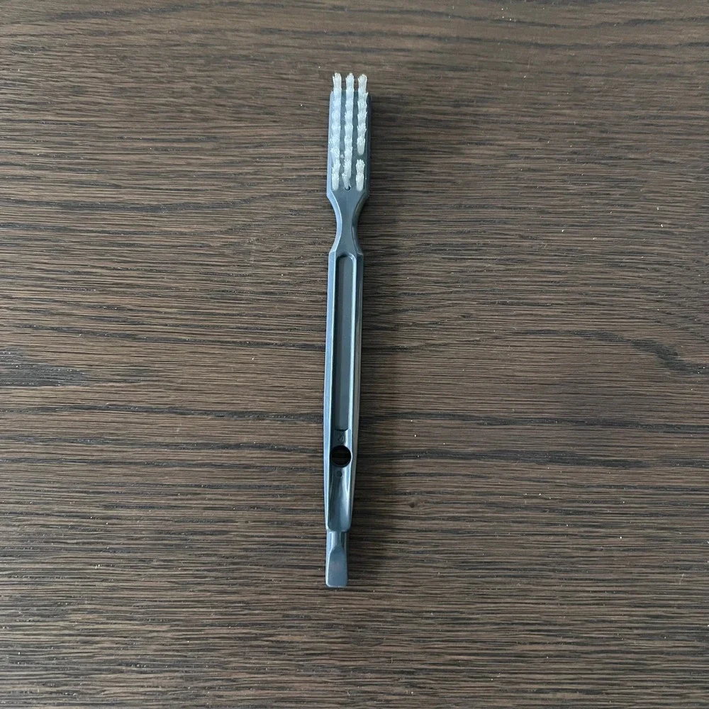 Omega Juicer 8003 8004 8005 8006 Cleaning Brush (missing‎ 1 bristle)